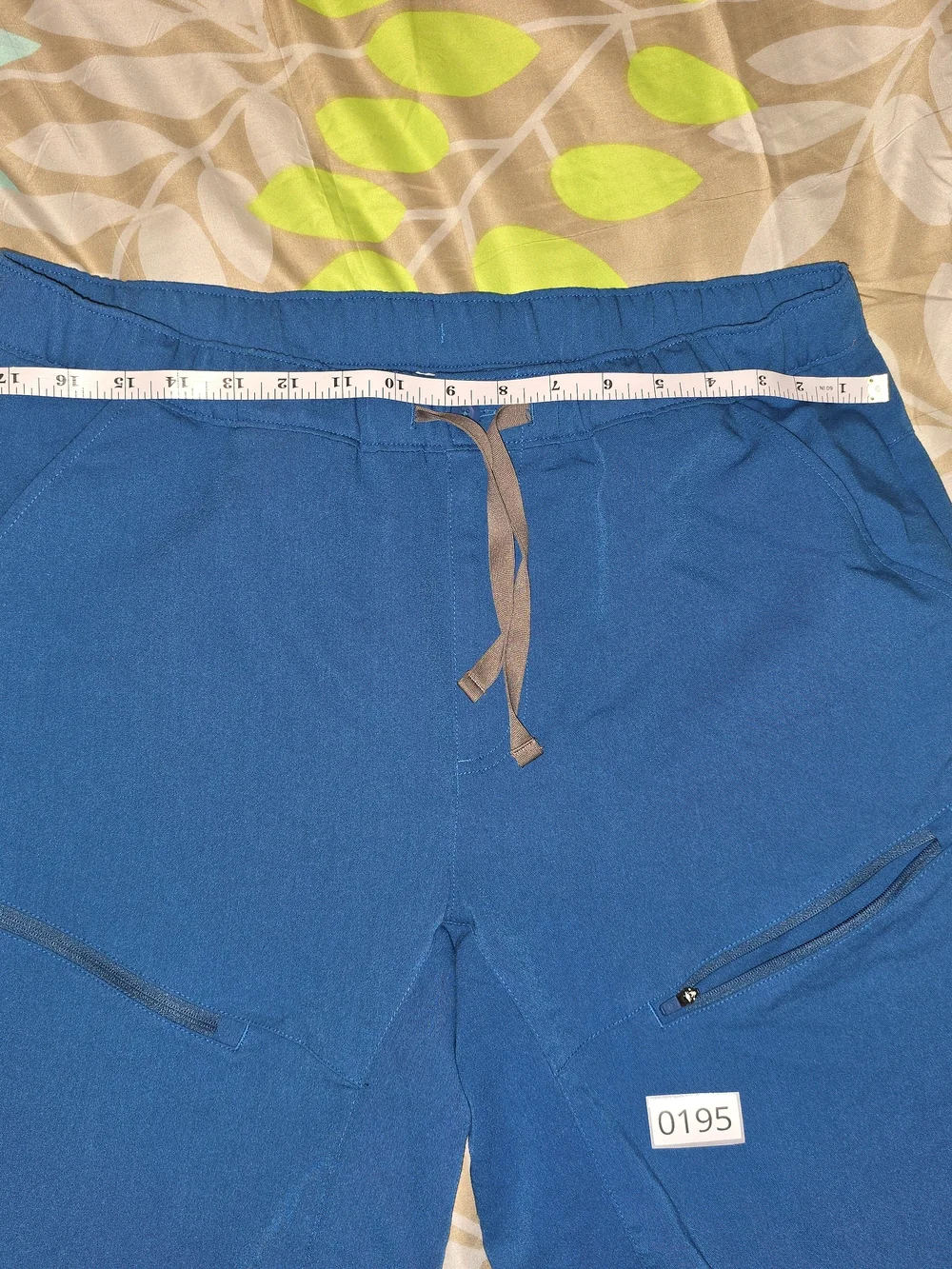 Figs scrub top